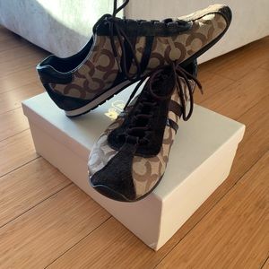 Coach Kathleen Brown(KCT) Sneaker🤎